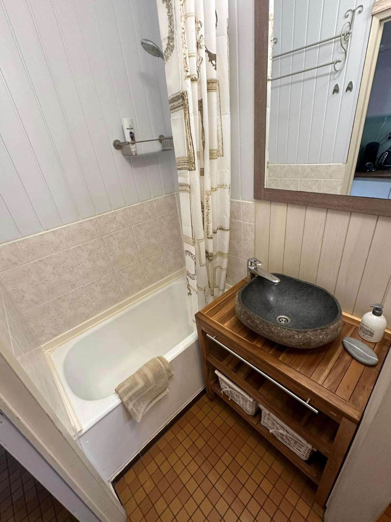 Au Bois Charmant Waulsort Ngoại thất bức ảnh