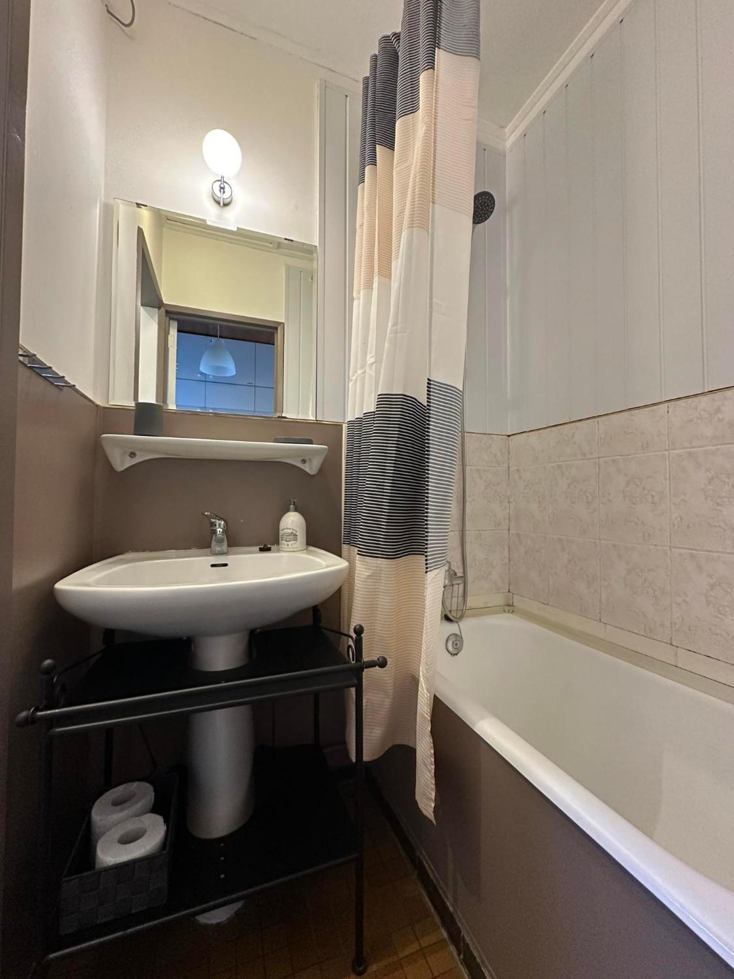 Au Bois Charmant Waulsort Ngoại thất bức ảnh