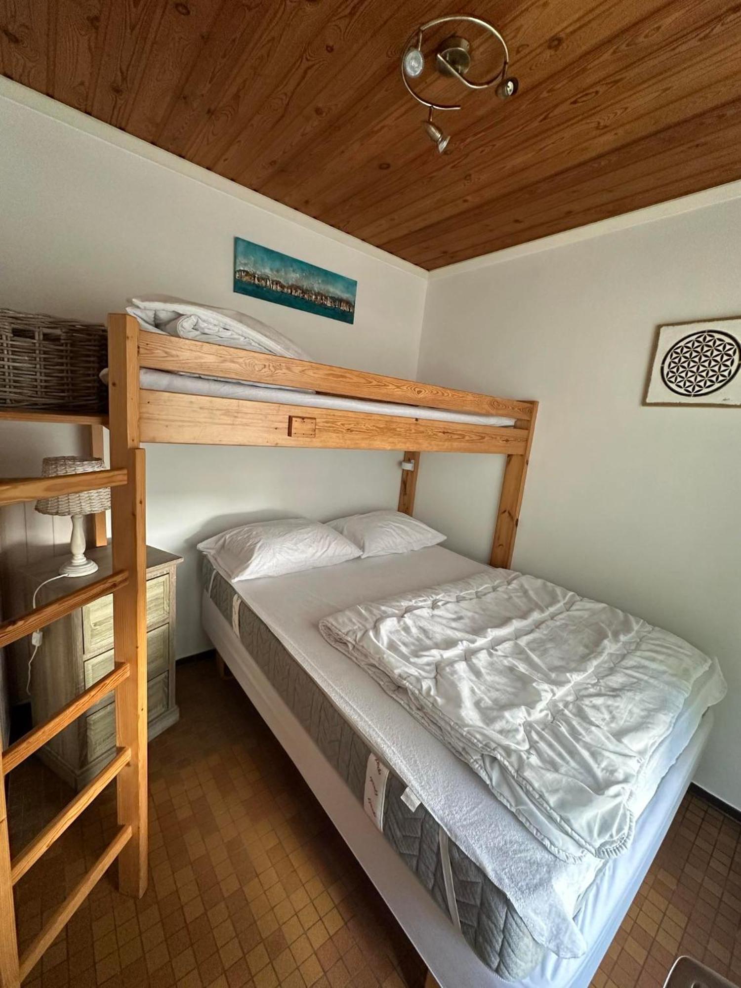 Au Bois Charmant Waulsort Ngoại thất bức ảnh